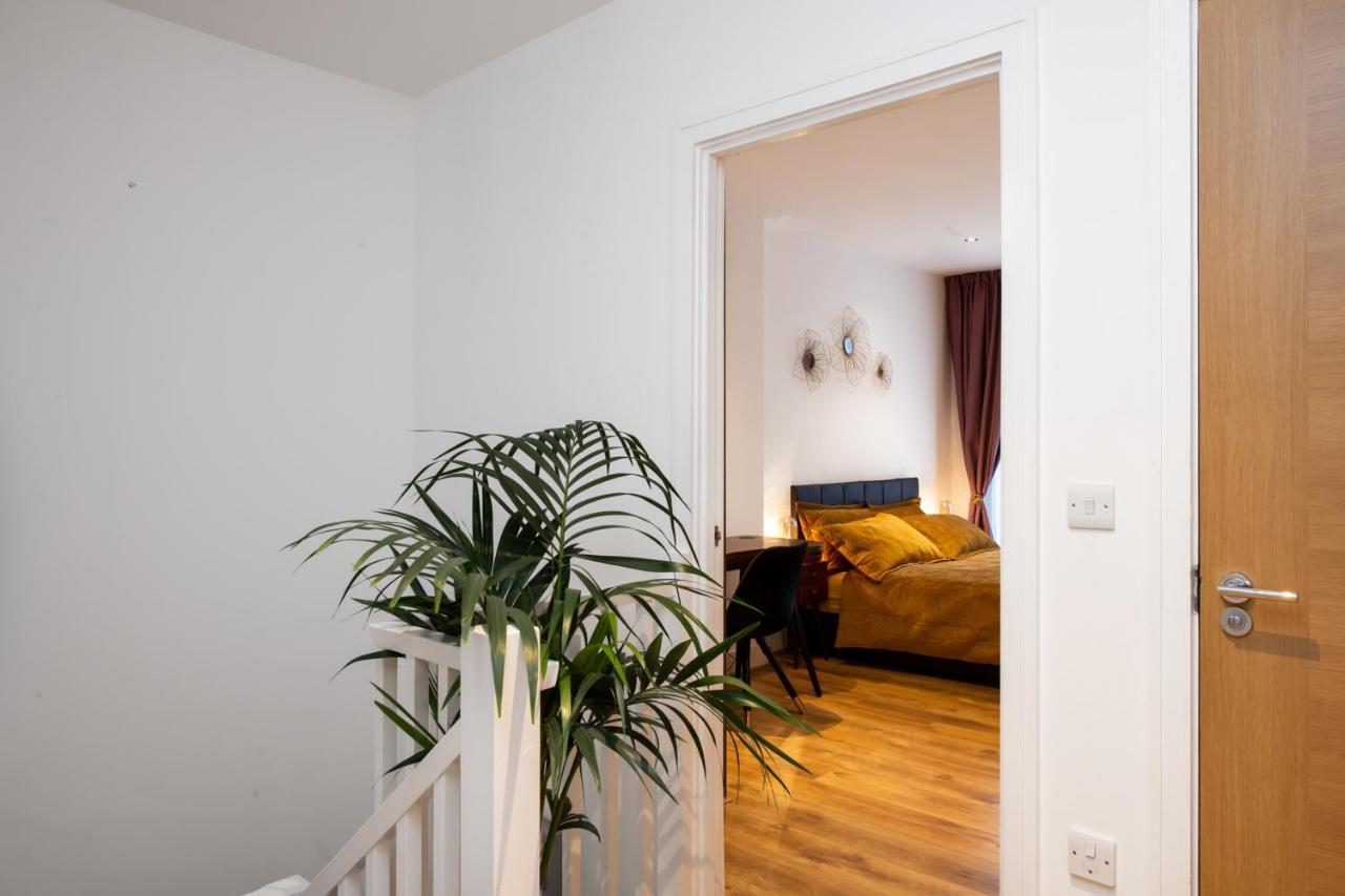 London Nino Apartments Екстериор снимка